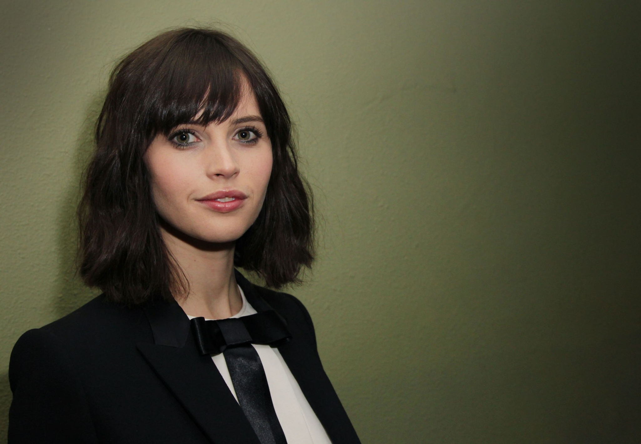 Digitalminx.com - Actresses - Felicity Jones - Page 1.